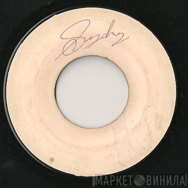 / Bob Marley & The Wailers And Mortimer Planno  The Wailers  - Selassie Is The Chapel / A Little Prayer