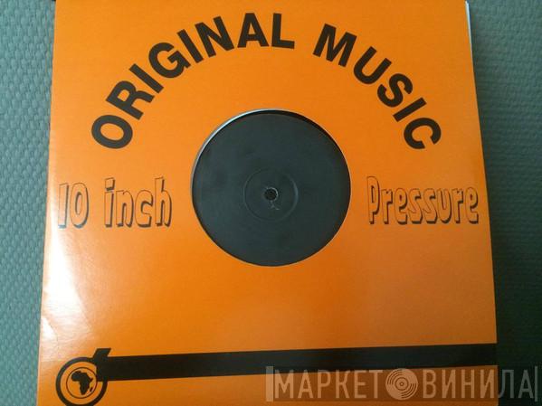 / Winston Jarrett / Jah Woosh  The Roots Radics  - Must Be A Revolution / Wicked Melt Away