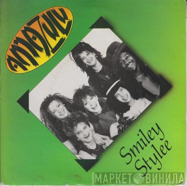 Amazulu - Smiley Stylee