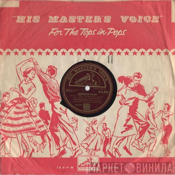 Ann Stephens, Clifford Greenwood - Buckingham Palace / Christopher Robin