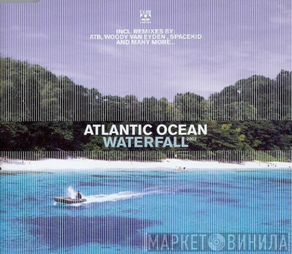  Atlantic Ocean  - Waterfall 2002