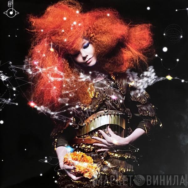  Björk  - Biophilia