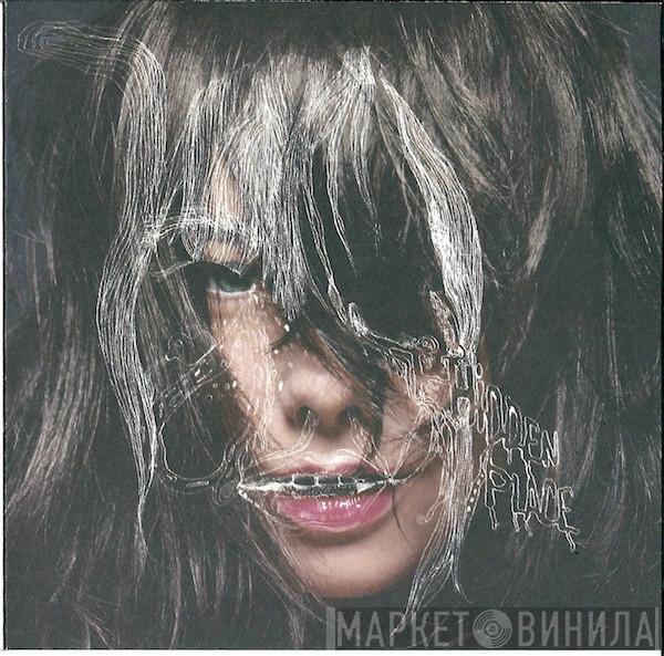  Björk  - Hidden Place