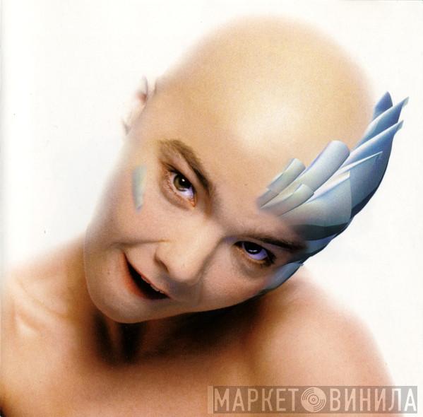  Björk  - Hunter
