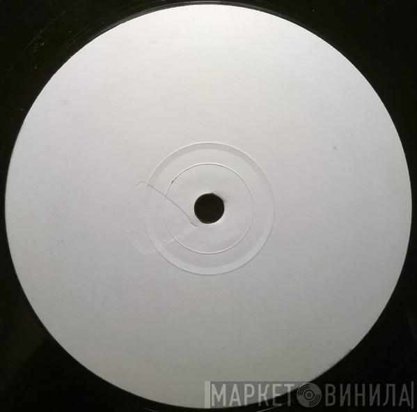 Camisra, C + C Music Factory, Armand Van Helden, Freestyle Orchestra - Let Me Show You Vs. Keep It Comin' / You Don't Know Me Vs. Keep On Pumping It Up