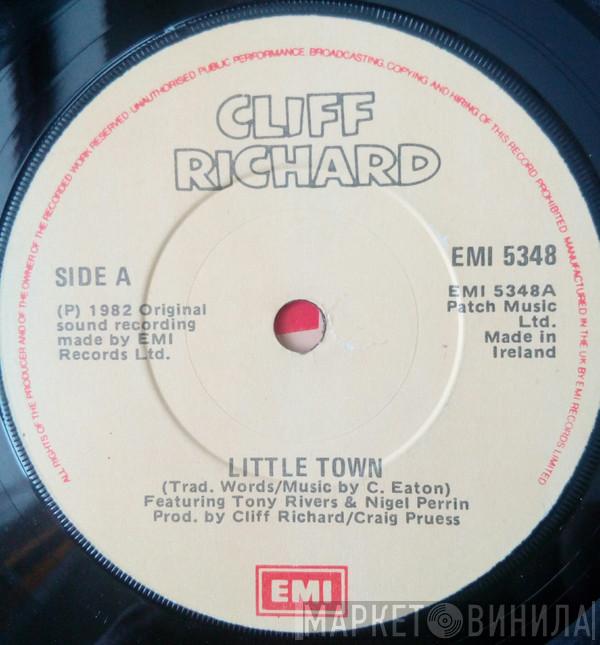  Cliff Richard  - Little Town