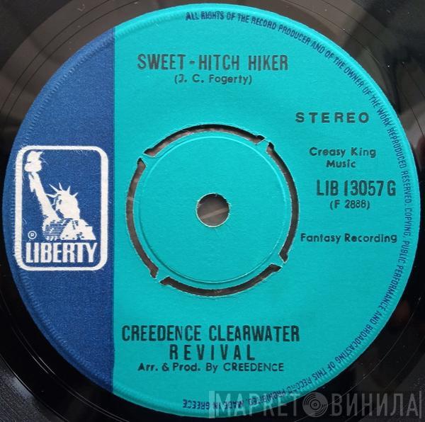  Creedence Clearwater Revival  - Sweet Hitch-Hiker / Door To Door