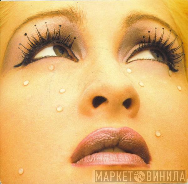  Cyndi Lauper  - What's Going On