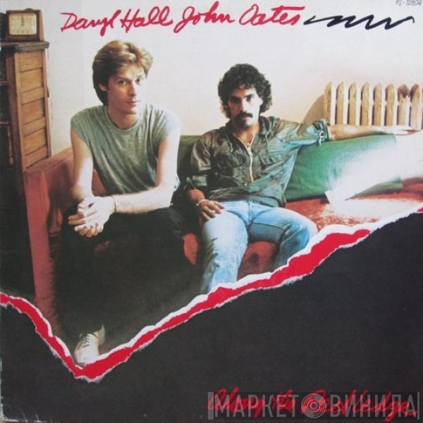  Daryl Hall & John Oates  - Along The Red Ledge