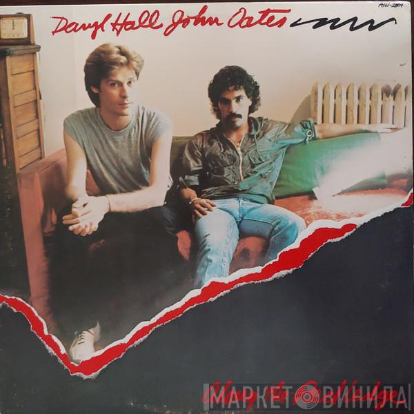  Daryl Hall & John Oates  - Along The Red Ledge