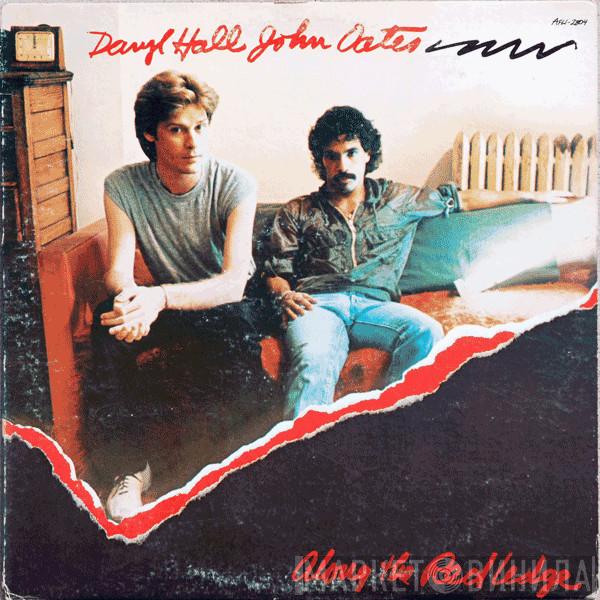  Daryl Hall & John Oates  - Along The Red Ledge