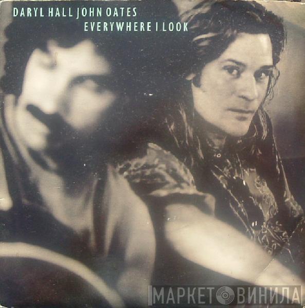 Daryl Hall & John Oates - Everywhere I Look