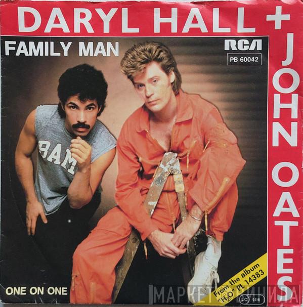 Daryl Hall & John Oates  - Family Man