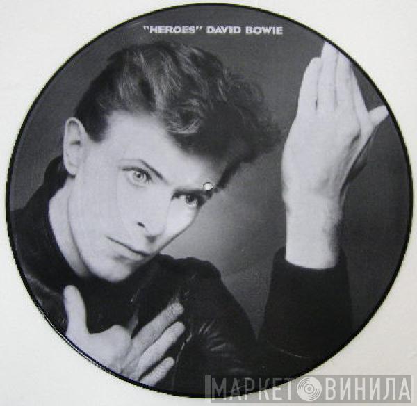  David Bowie  - "Heroes"