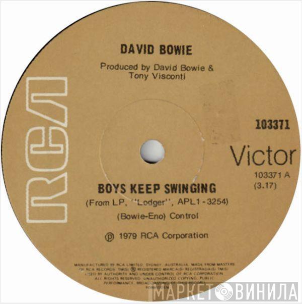  David Bowie  - Boys Keep Swinging