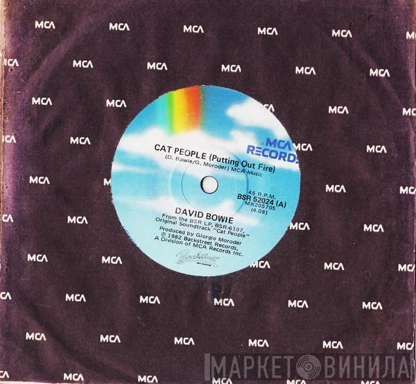  David Bowie  - Cat People (Putting Out Fire)
