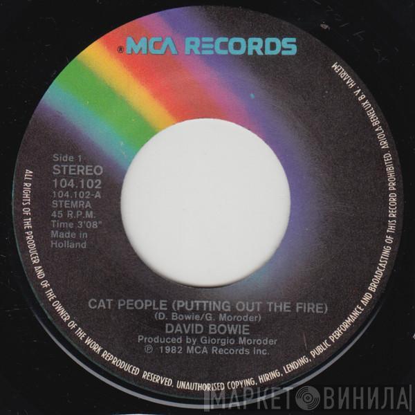  David Bowie  - Cat People (Putting Out The Fire)