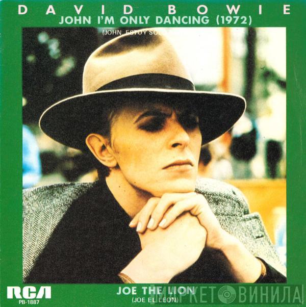 David Bowie - John I'm Only Dancing (1972) = John Estoy Sólo Bailando / Joe The Lion = Joe El León