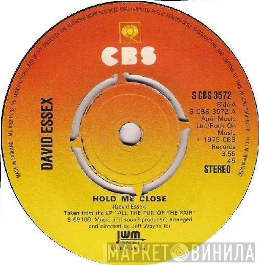  David Essex  - Hold Me Close