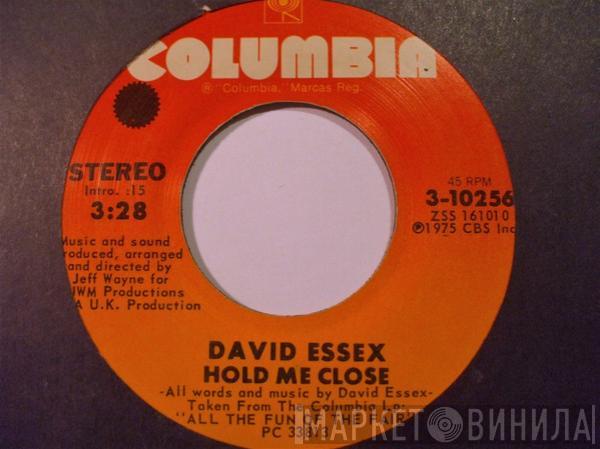  David Essex  - Hold Me Close