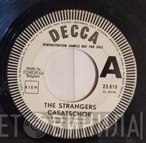  De Strangers  - Casatschok