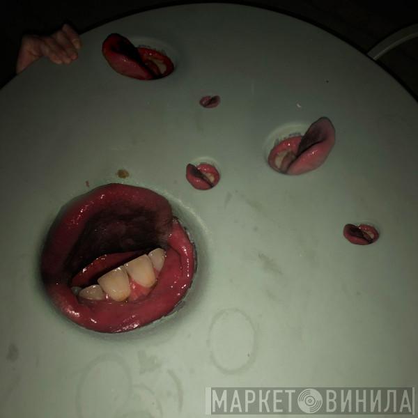  Death Grips  - Year Of The Snitch (Instrumental Version)