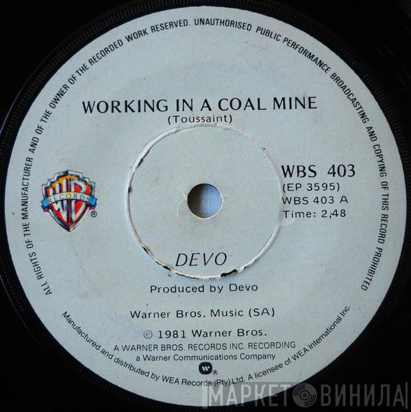  Devo  - Working In The Coal Mine / Race Of Doom