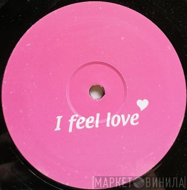  Donna Summer  - I Feel Love