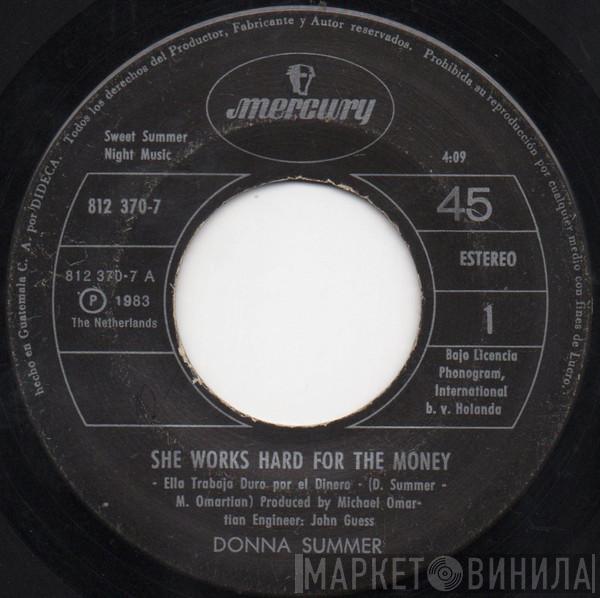  Donna Summer  - She Works Hard For The Money = Ella Trabaja Duro Por El Dinero