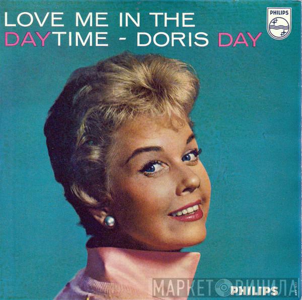  Doris Day  - Love Me In The Daytime