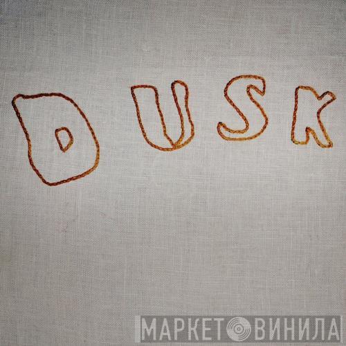 Dusk  - The Pain Of Loneliness (Goes On And On)/Go Easy