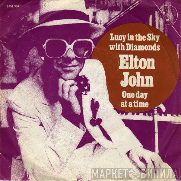  Elton John  - Lucy In The Sky With Diamonds / One Day At A Time