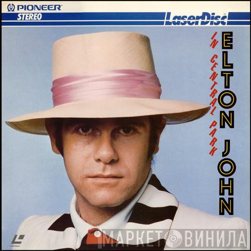 Elton John  - In Central Park