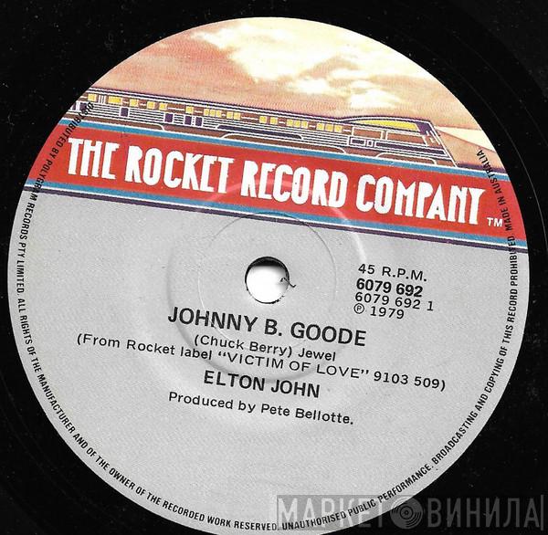  Elton John  - Johnny B. Goode