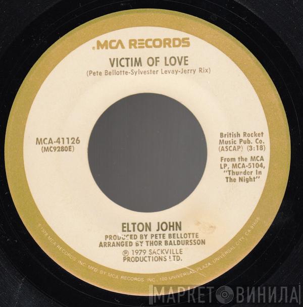  Elton John  - Victim Of Love