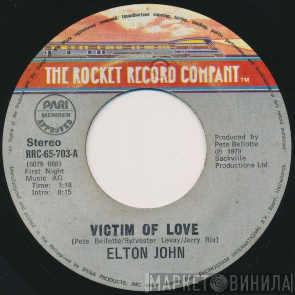  Elton John  - Victim Of Love