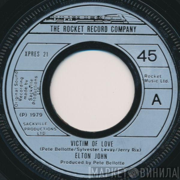 Elton John - Victim Of Love