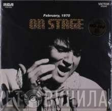  Elvis Presley  - On Stage
