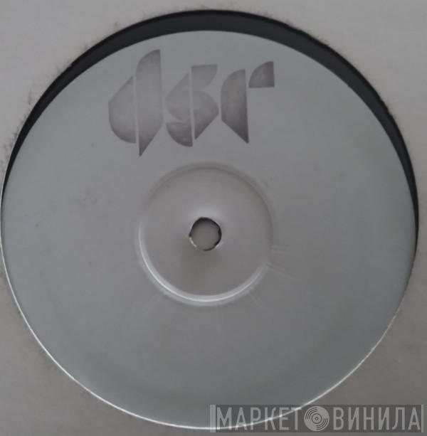 Feat. Distorted Minds  MC Foxy  - Fire In The Hole / Revolution (TC Remix)