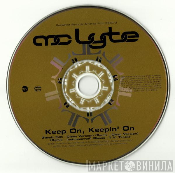 Feat MC Lyte  Xscape  - Keep On, Keepin' On