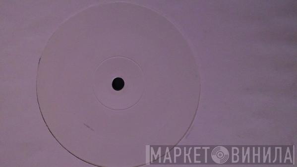 Featuring Mutiny  D-Empress  - New Horizons