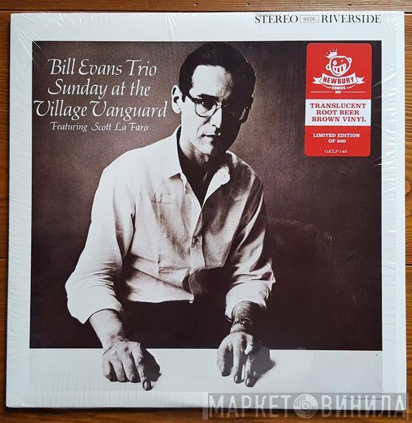 Featuring The Bill Evans Trio  Scott LaFaro  - Sunday At The Village Vanguard