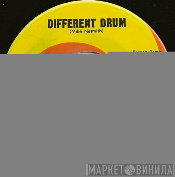 Featuring The Stone Poneys  Linda Ronstadt  - Different Drum
