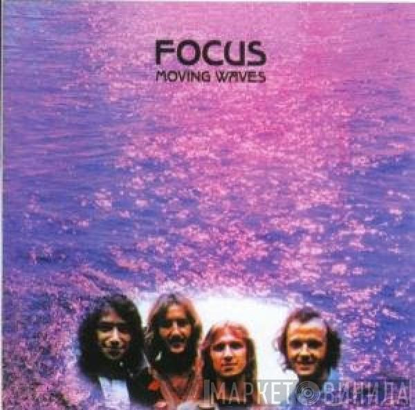  Focus   - Moving Waves