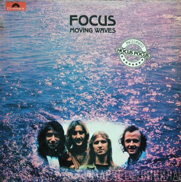  Focus   - Moving Waves
