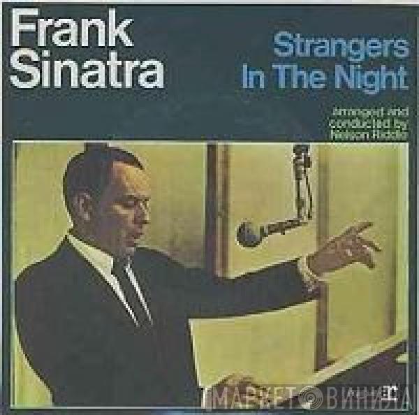 Frank Sinatra - Strangers In The Night