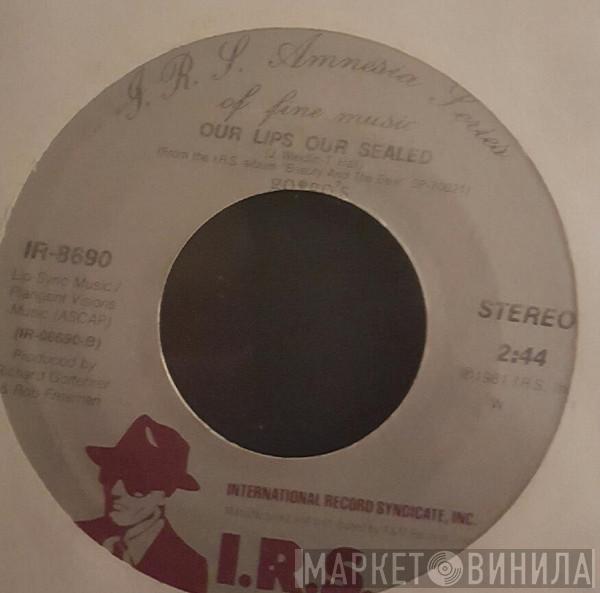  Go-Go's  - We Got The Beat / Our Lips Are Sealed