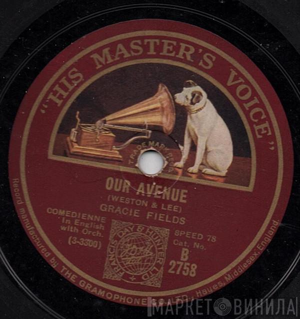 Gracie Fields - Our Avenue / Under The Moon