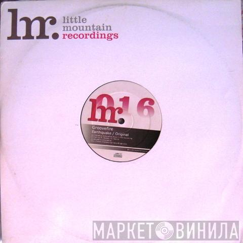  Groovefire  - Earthquake