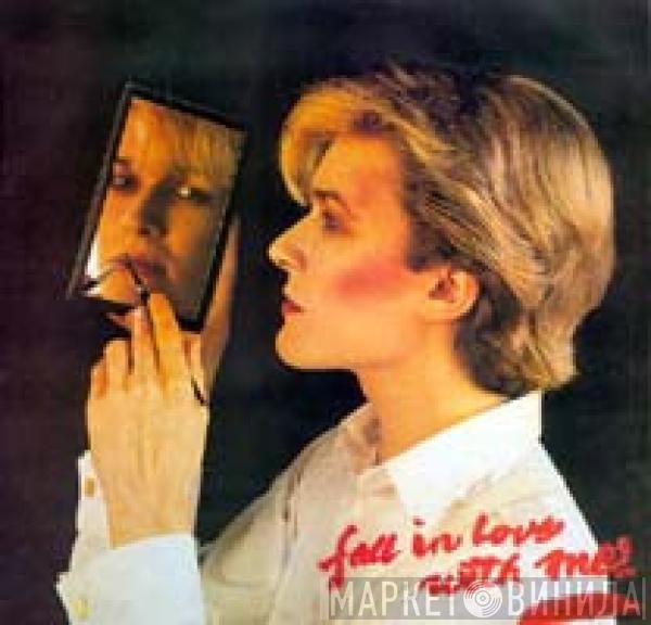  Japan  - Fall In Love With Me